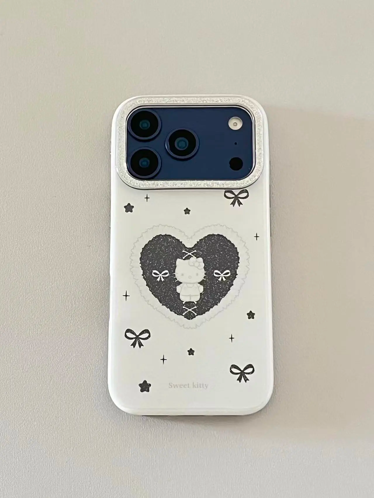 White Hello Kitty Protective case For iPhone